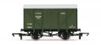 R60354 Hornby Railroad O Raeburn Box Van